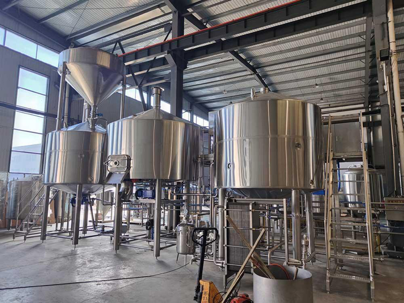 Brewing Beer with Corn: Tradition, Innovation, Turnkey Brewery Solutions 
