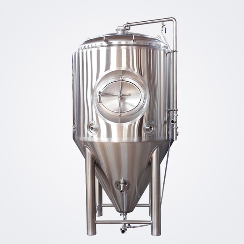 beer fermenter with side manhole 